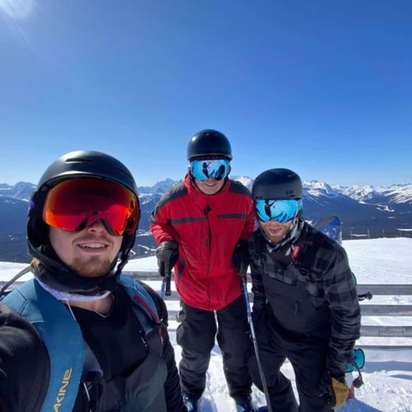 Meet your Posher, Josh - Picture 1 of 1